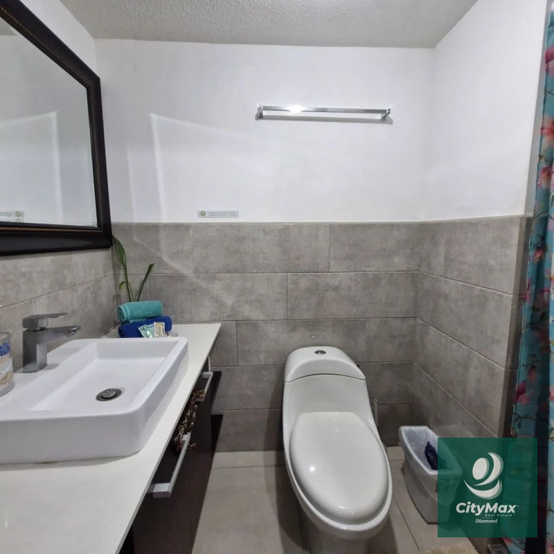 Apartamento Amueblado en Venta en Zona 4 - 8