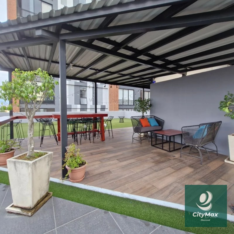 Apartamento Amueblado en Venta en Zona 4 - 2