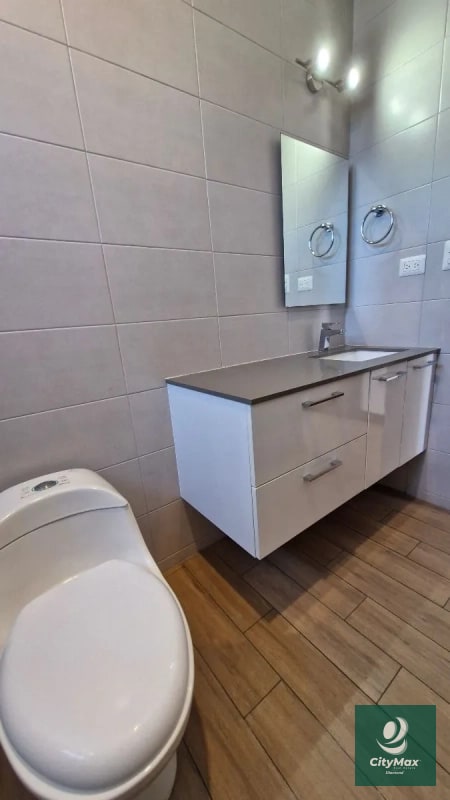 Apartamento en renta en zona 15 Vista Hermosa 2 - 1