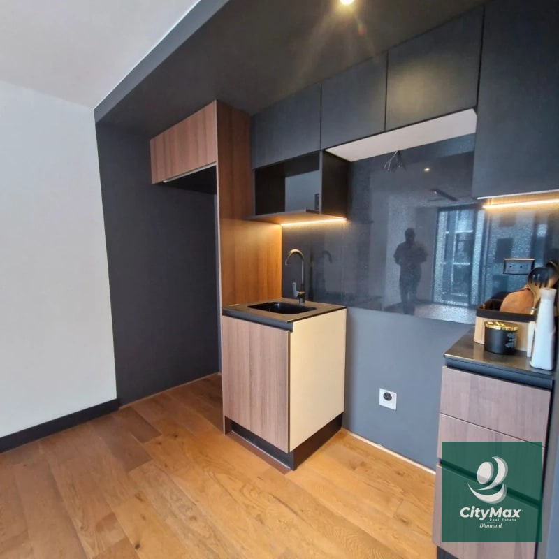 Apartamento en venta Villa Mariscal zona 11 - 14