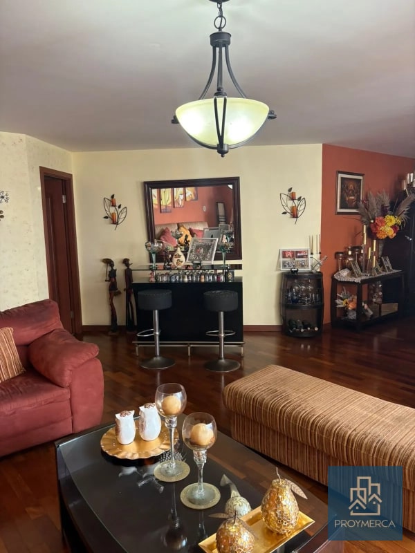 Amplio apartamento en venta, Las Gemas Zona 11 - 5