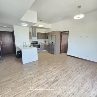 Apartamento en renta zona 10 edificio Casalini amueblado de 2 habitaciones — Apartamento en Alquiler en Casalini Diagonal 6, Zona 10, Guatemala, Ciudad — miniatura 7 de 8