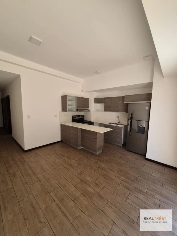 RENTO APARTAMENTO EN ZONA 10, a pocos pasos del C.C. La Estación - 8