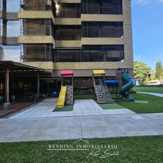 Apartamento en renta zona 10 edificio Milenia de 3 habitaciones + 2 parqueos — Apartamento en Alquiler en Milenia, Zona 10, Guatemala, Ciudad — miniatura 3 de 13