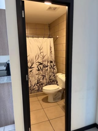 Rento apartamento Torre Barcelona Zona 9 — Apartamento en Alquiler en Torre Barcelona, Zona 9, Guatemala, Ciudad — miniatura 6 de 12