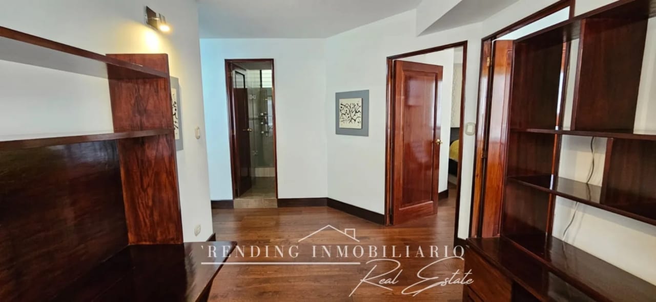 Apartamento en venta zona 10 Edificio Morada del Acueducto amueblado de 3 habitaciones 161m² + 2 parqueos — Apartamento en Venta en Moradas del Acueducto, Zona 10, Guatemala, Ciudad — foto 8 de 14