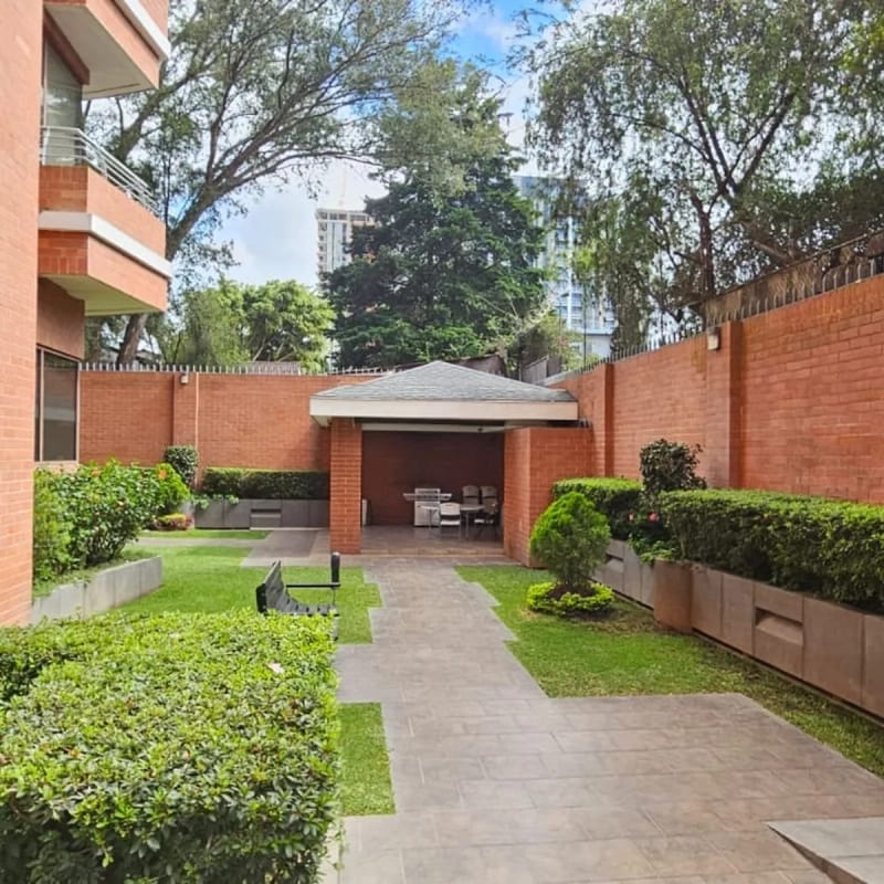 Apartamento en renta zona 10 edificio Santa María de 3 habitaciones + 2 parqueos — Apartamento en Alquiler en Santa María, Zona 10, Guatemala, Ciudad — foto 7 de 13