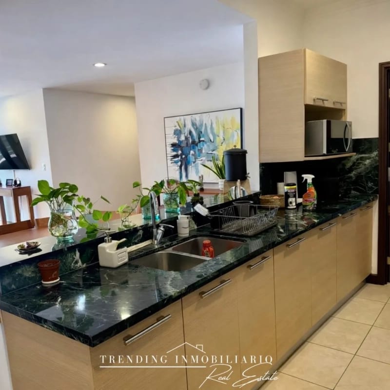 Apartamento en renta zona 10 edificio Santa María amueblado de 2 habitaciones + 2 parqueos — Apartamento en Alquiler en Santa María, Zona 10, Guatemala, Ciudad — foto 11 de 12