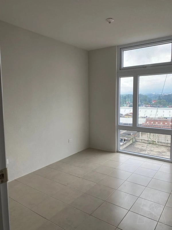 APARTAMENTO EN RENTA ZONA 6 - 4