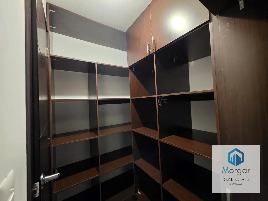 Apartamento en renta zona 10 - 7