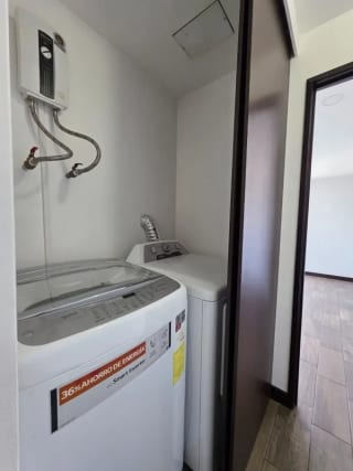 Apartamento en renta zona 10 — Apartamento en Alquiler en Verona, Zona 10, Guatemala, Ciudad — miniatura 4 de 16