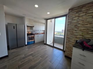 Apartamento en renta zona 10 — Apartamento en Alquiler en Verona, Zona 10, Guatemala, Ciudad — miniatura 2 de 16