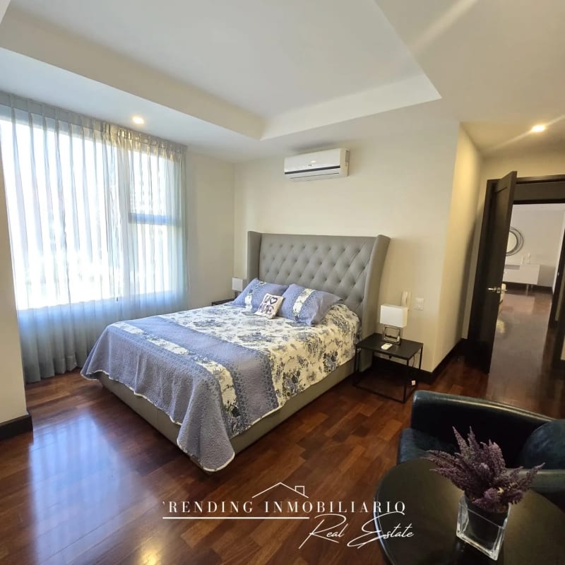Apartamento en renta zona 14 edificio Santa Inés amueblado de 2 habitaciones + 2 parqueos — Apartamento en Alquiler en Santa Inés, Zona 14, Guatemala, Ciudad — foto 2 de 8