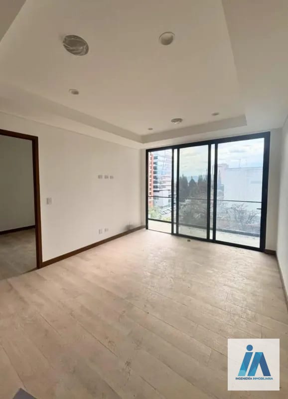 VENTA DE APARTAMENTO, 📍Edificio Ferré Diez, Zona 10  Es el refugio perfecto para quienes buscan vivir en el distrito empresarial con la serenidad de un entorno natural — Apartamento en Venta en Zona 10, Guatemala, Ciudad — foto 14 de 16