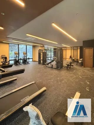 VENTA DE APARTAMENTO, 📍Edificio Ferré Diez, Zona 10  Es el refugio perfecto para quienes buscan vivir en el distrito empresarial con la serenidad de un entorno natural — Apartamento en Venta en Zona 10, Guatemala, Ciudad — miniatura 7 de 16