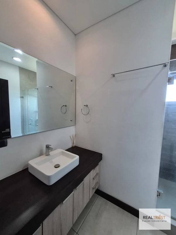 APARTAMENTO EN VENTA CAYALÁ ZONA 16 - 3