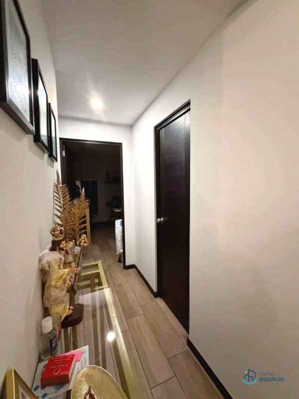 Apartamento en venta en Edificio Sakai, Calzada Roosevelt - 12