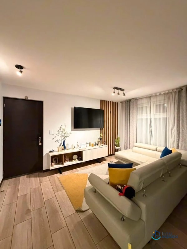Apartamento en venta en Edificio Sakai, Calzada Roosevelt - 5