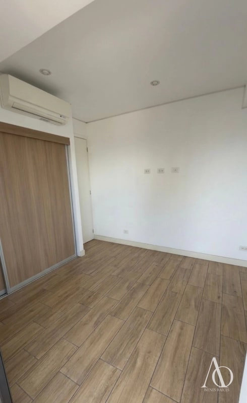 Apartamento en Venta Edificio Quo, zona 4 N12 / EN DIRECTO - 13