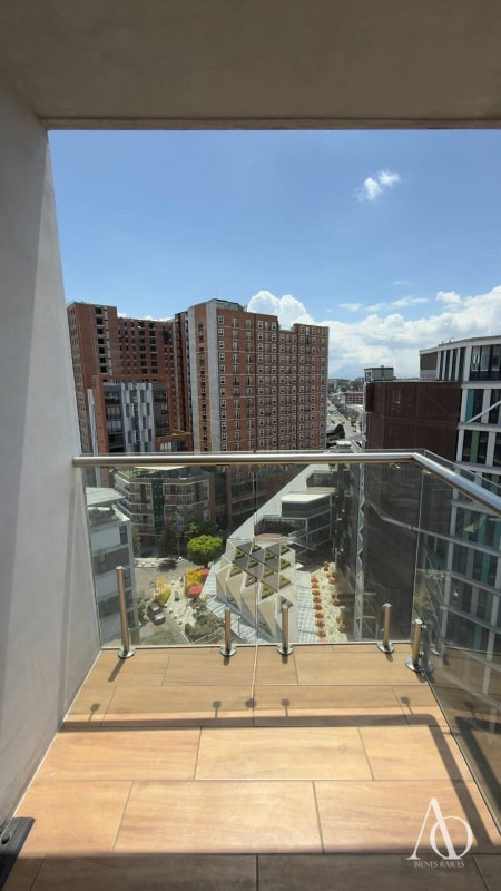 Apartamento en Venta Edificio Quo, zona 4 N12 / EN DIRECTO - 1