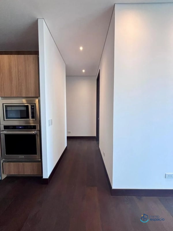 Apartamento en venta o alquiler en Edificio Echo, Zona 14 - 11