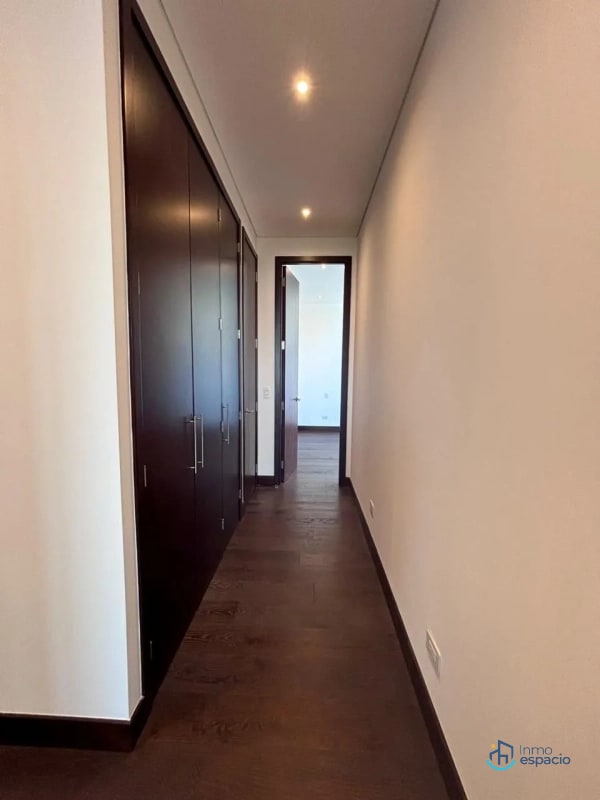 Apartamento en venta o alquiler en Edificio Echo, Zona 14 - 6