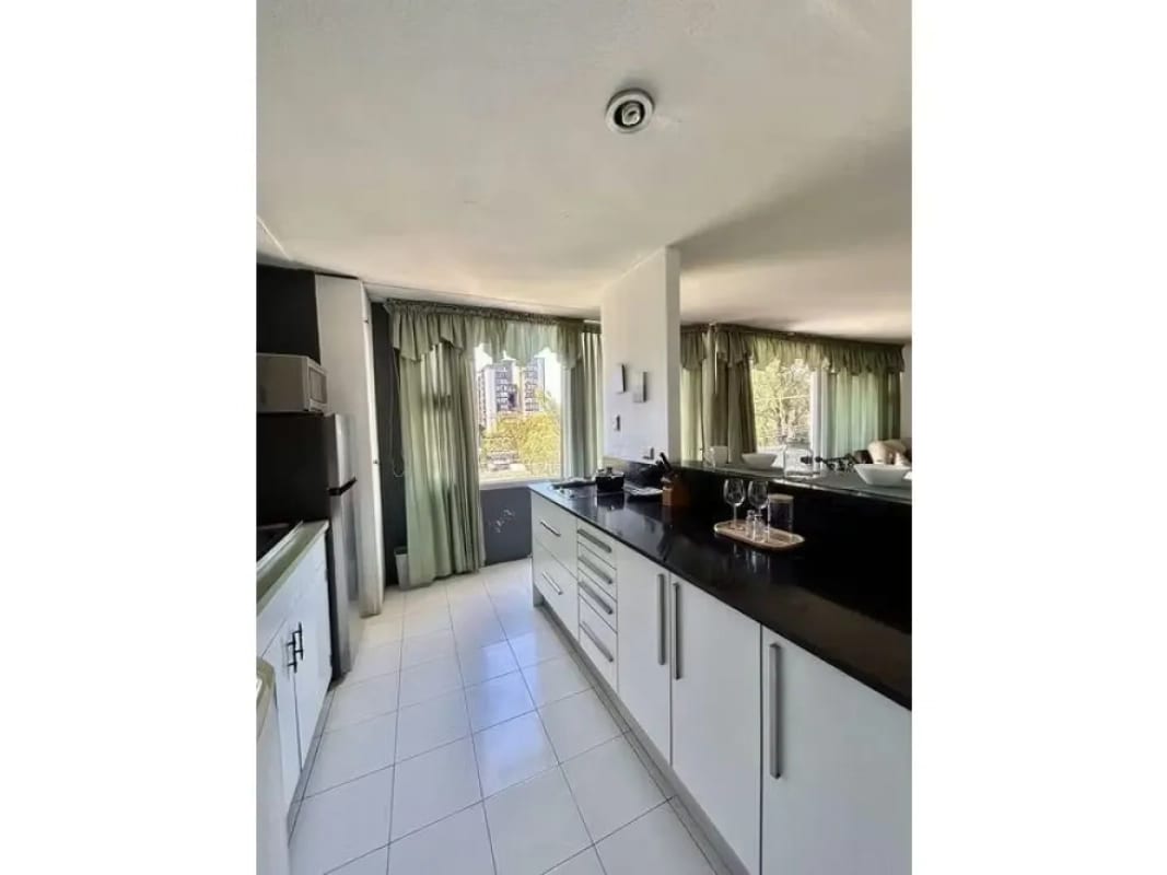Venta de Apartamento Edificio Antiguo Zona 14 — Apartamento en Venta en Zona 14, Guatemala, Ciudad — foto 5 de 12