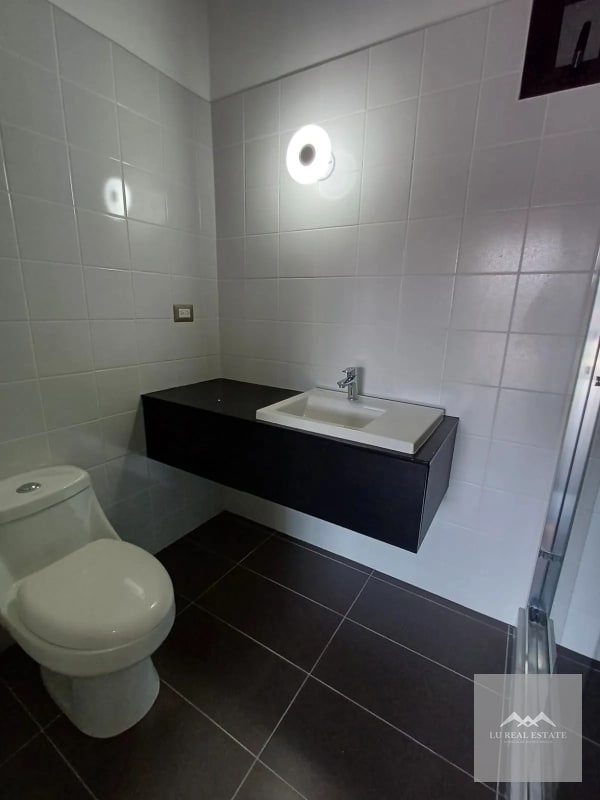 apartamento de dos habitaciones en z16 - 2