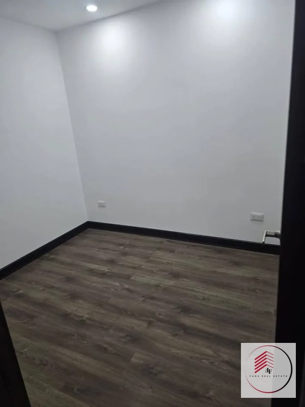Alquiler de apartamento nuevo de 252 metros cuadrados en edificio DI FIORI - 16