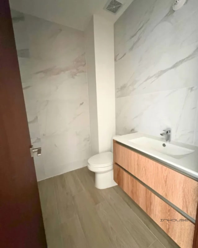 APARTAMENTO EN VENTA  -ZONA 13 IRIDIA - PARA ESTRENAR- - 3