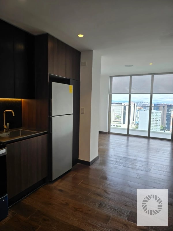 Rento Apartamento en Edificio Atarah, zona 10 - 9