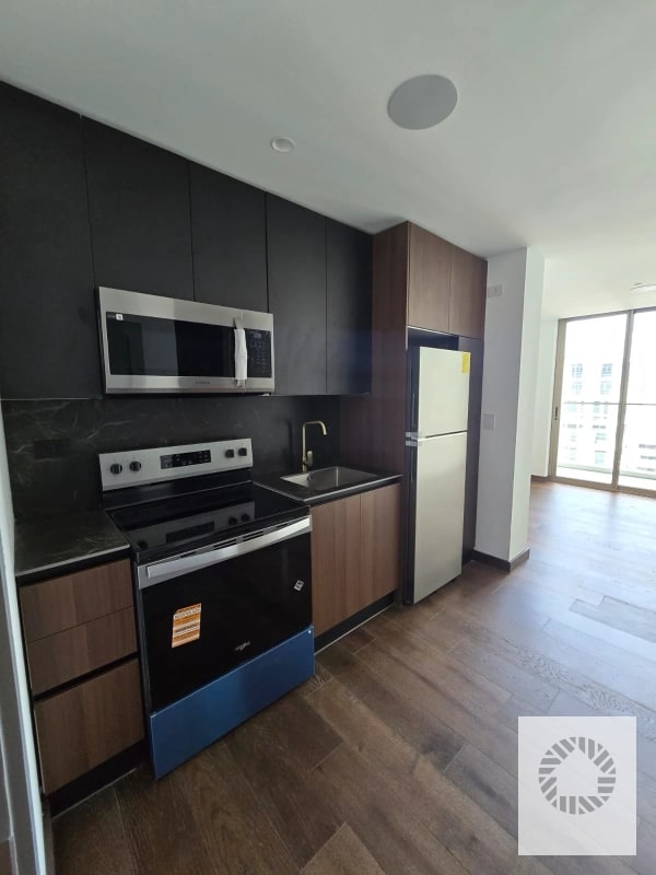 Rento Apartamento en Edificio Atarah, zona 10 - 8