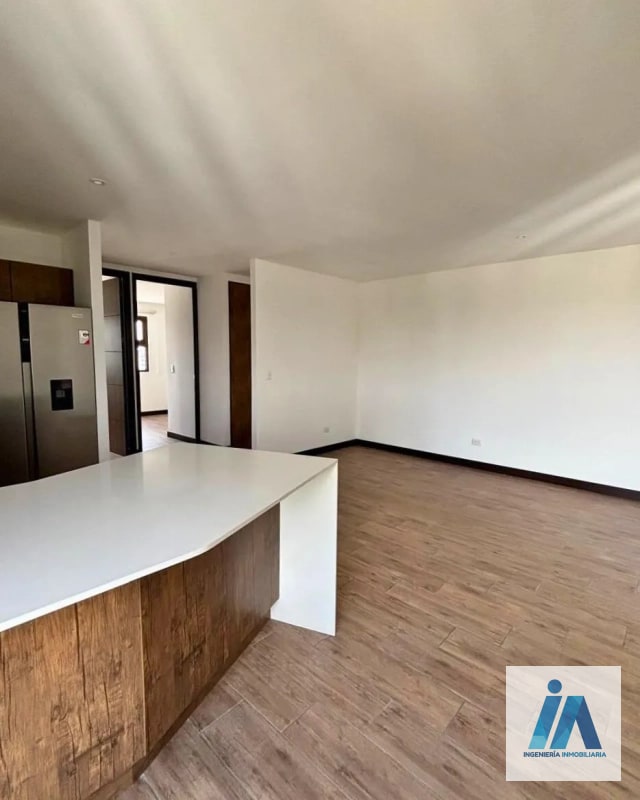 APARTAMENTO EN ALQUILER📍Marques de Oakland zona 10, Diagonal 6 - 11