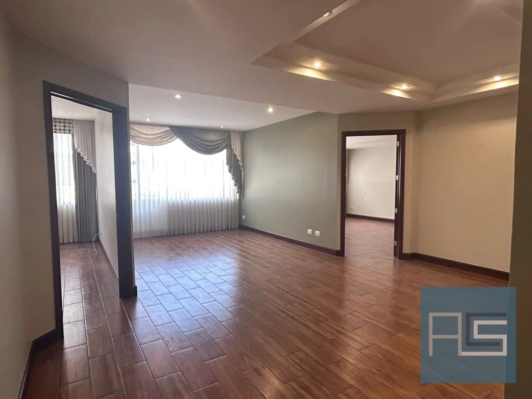 *Amplio apartamento de 2 hab con cuarto de servicio en nivel alto en Renta - Milenia, zona 10* - 17