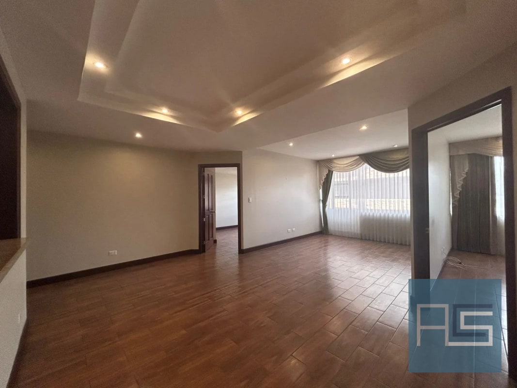 *Amplio apartamento de 2 hab con cuarto de servicio en nivel alto en Renta - Milenia, zona 10* - 16
