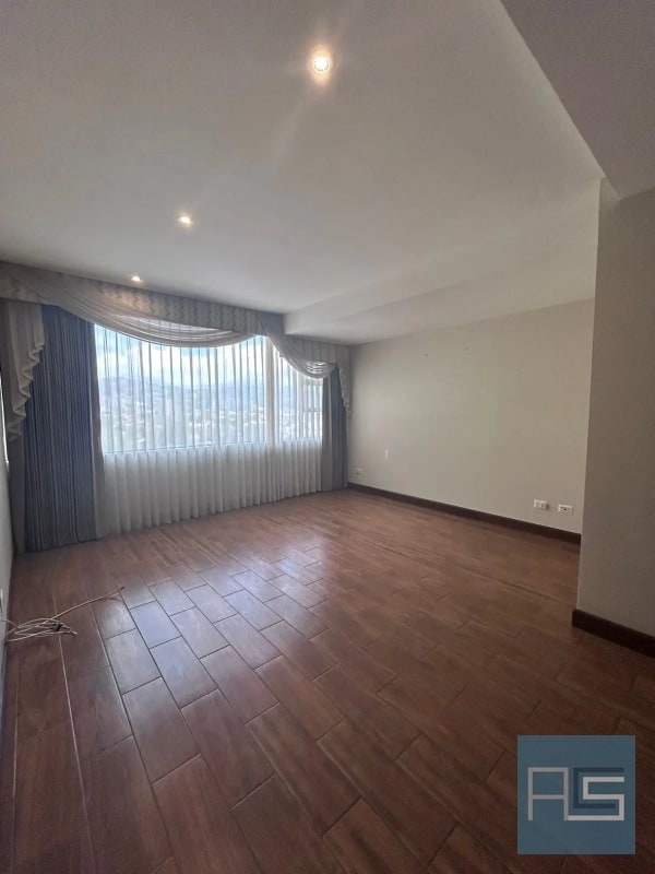 *Amplio apartamento de 2 hab con cuarto de servicio en nivel alto en Renta - Milenia, zona 10* - 14