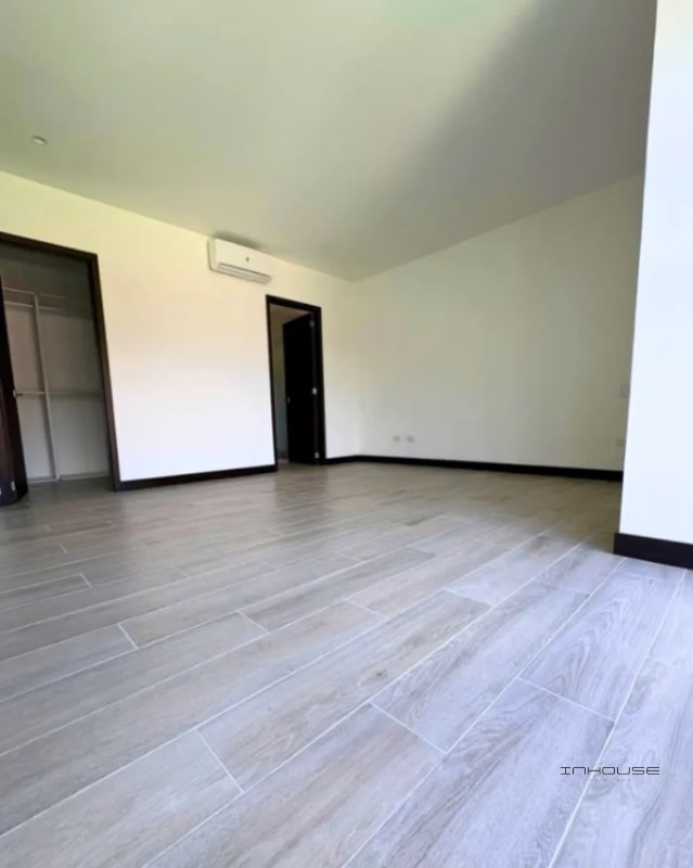 APARTAMENTO EN VENTA -ZONA 13 IRIDIA- PARA ESTRENAR- - 2