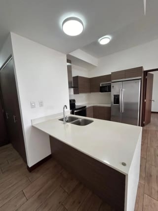 Apartamento en Alquiler Casalini Diagonal — Apartamento en Alquiler en Casalini Diagonal 6, Zona 10, Guatemala, Ciudad — miniatura 9 de 10
