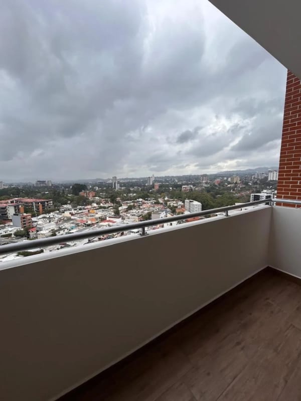 Apartamento en Alquiler Casalini Diagonal — Apartamento en Alquiler en Casalini Diagonal 6, Zona 10, Guatemala, Ciudad — foto 6 de 10