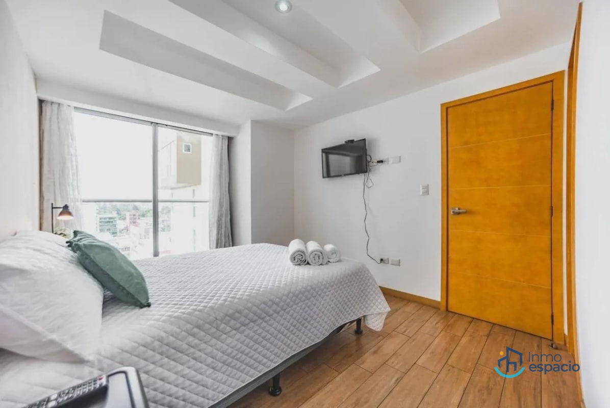 Apartamento amueblado en venta – Edificio CityHaus, Zona 10 - 12