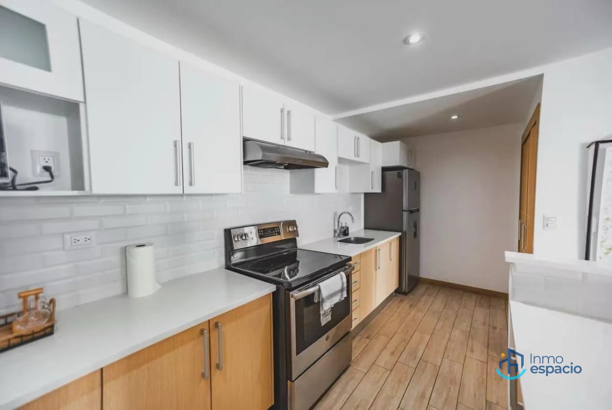 Apartamento amueblado en venta – Edificio CityHaus, Zona 10 - 9