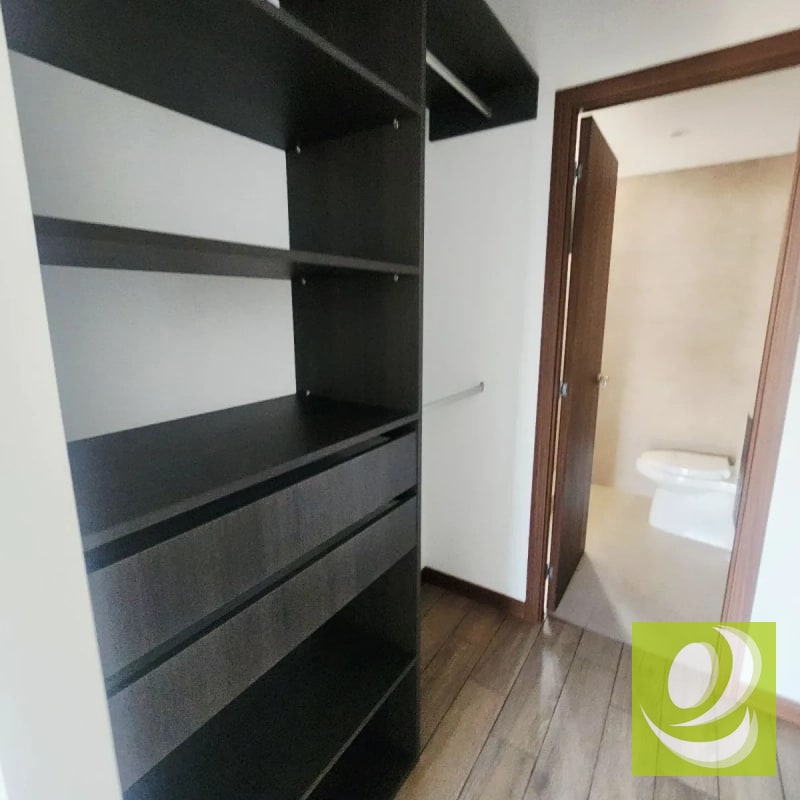 Apartamento en Renta/Venta en zona 4 Inara - 1