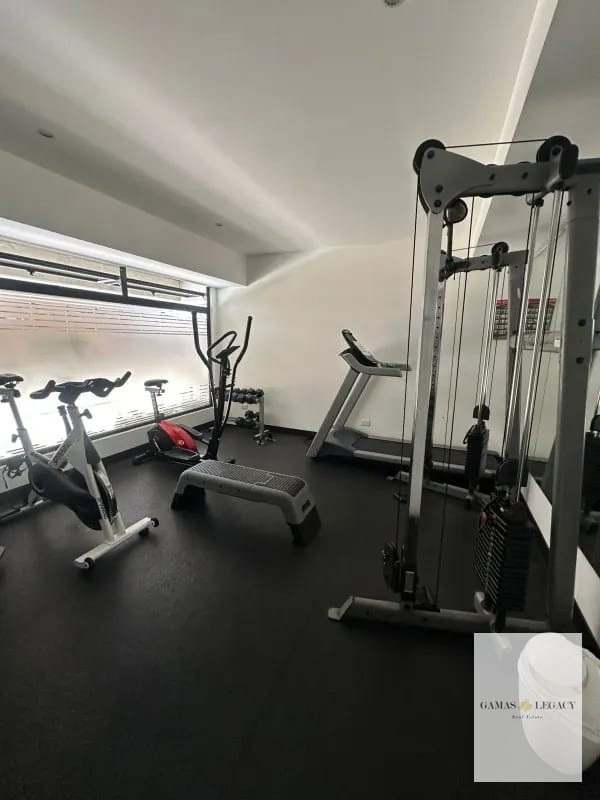 Apartamento en renta I Amueblado I Edificio Fontainebleau I Zona 15 — Apartamento en Alquiler en Zona 15, Guatemala, Ciudad — foto 3 de 11