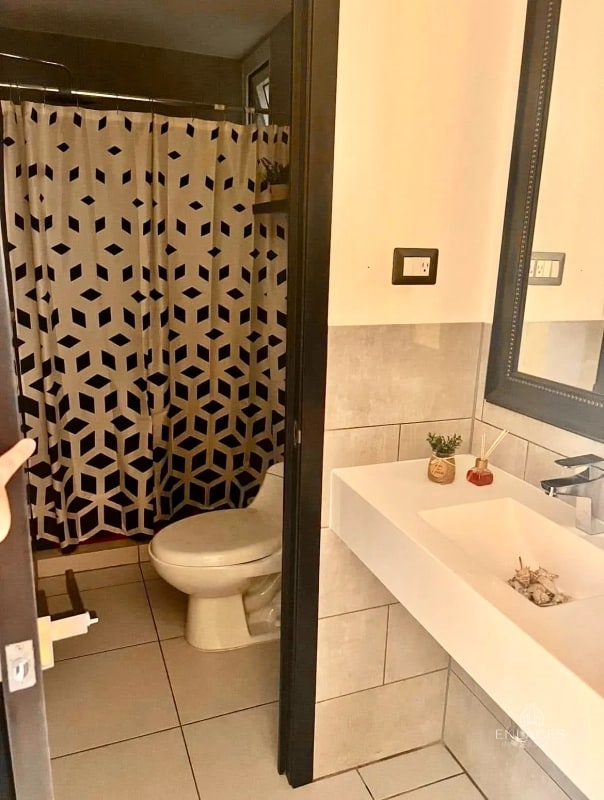 Zona 4 de Mixco • Apartamento en Venta • Edificio Vistas de La Floresta - 1