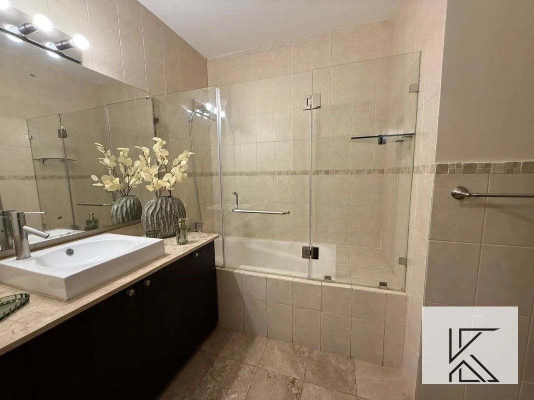 Apartamento de lujo en Edificio en zona 14 en Nivel Bajo - 2