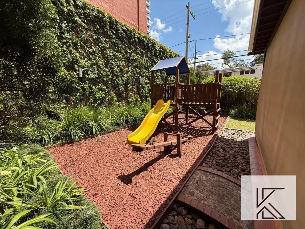 Apartamento de lujo en Edificio en zona 14 en Nivel Bajo - 9