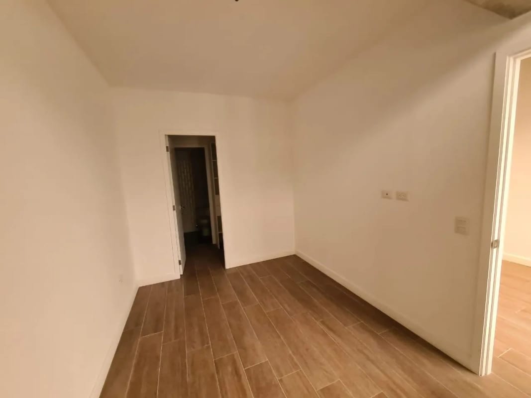 APARTAMENTO EN VENTA O RENTA EN EDIFICO EN ZONA 4, EDIFICIO GRANAT + 1 — Apartamento en Alquiler en Granat, Zona 4, Guatemala, Ciudad — foto 8 de 17