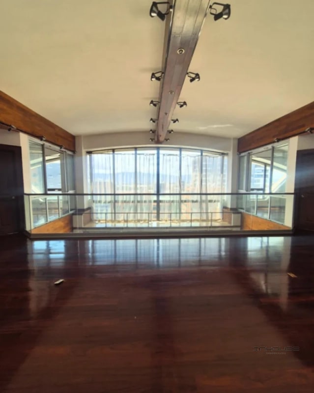 PENTHOUSE EN VENTA ZONA 14, PLENUM -DOS NIVELES + TERRAZA- - 4