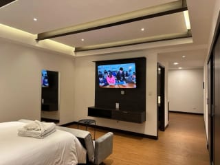 APARTAMENTO EN ALQUILER TIPO EFFICIENCY EN ZONA 10 NIVEL ALTO — Apartamento en Alquiler en Zona 10, Guatemala, Ciudad — miniatura 3 de 8