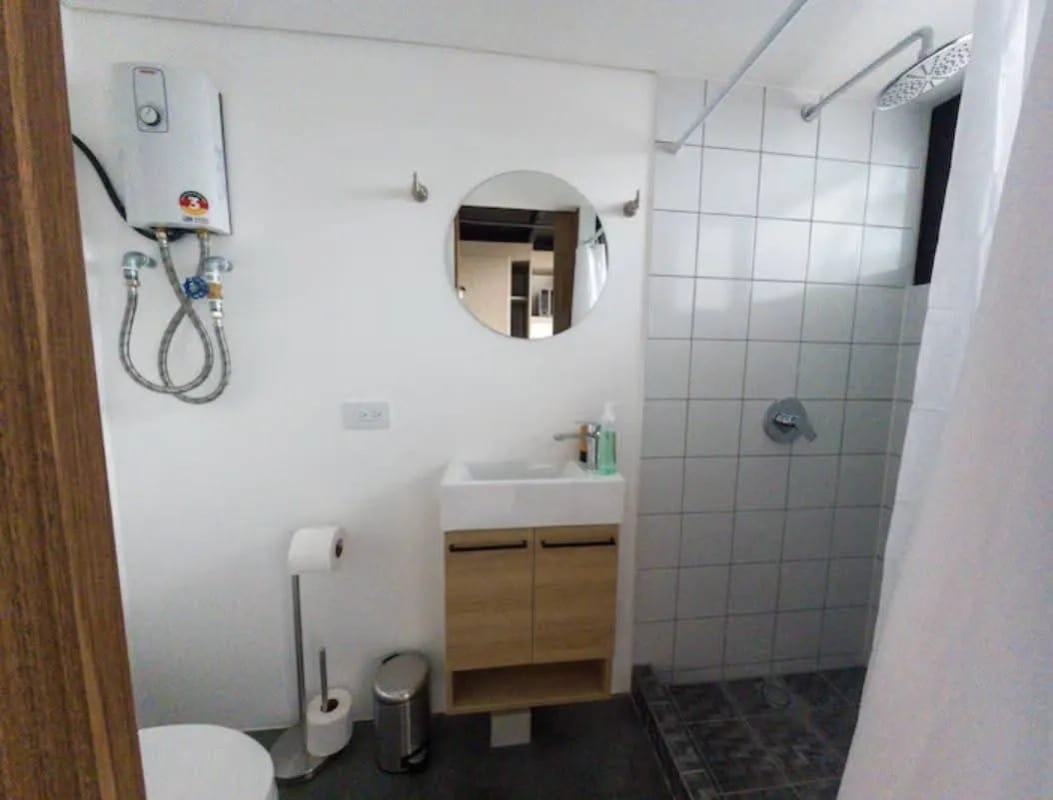 VENDO APARTAMENTO TIPO LOFT, DOBLE ALTURA EN EDIFICIO ATOM ZONA 4 — Apartamento en Venta en Atom Cuatro, Zona 4, Guatemala, Ciudad — foto 6 de 14